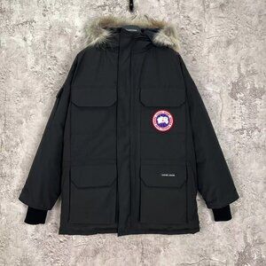 Canada Goose Men's Coat,Very comfortable to wear